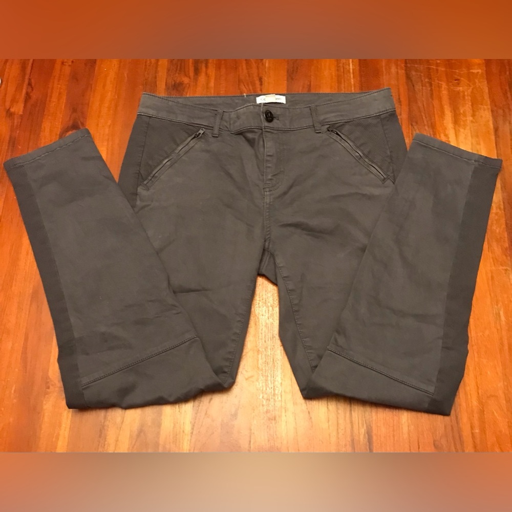 Calvin Klein Gray Moto Pants, Skinny, size 6